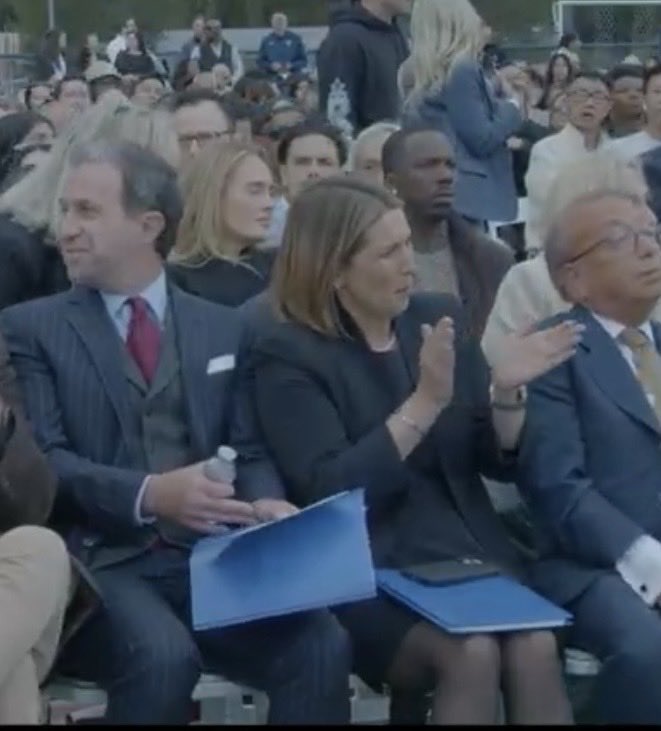 adelllylove's tweet photo. Adele and Rich at the graduation are very relatable 😂 https://t.co/pK3oHVDUiI