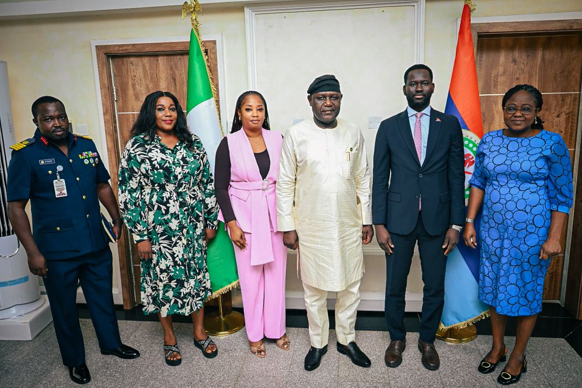 MODInfoNg's tweet photo. PHOTO NEWS

THE PERMANENT SECRETARY, MINISTRY OF DEFENCE, MR. RICHARD PHEELANGWAH, RECEIVED THE MANAGING DIRECTOR OF ASELSAN NIGERIA, MR. AMADOU NDONGO, ALONGSIDE THE SECRETARY OF THE COMPANY MISS. OSASU OMODAMWEN, DURING A COURTESY VISIT  AT SHIP HOUSE, ABUJA. https://t.co/vUkmhE5GmS