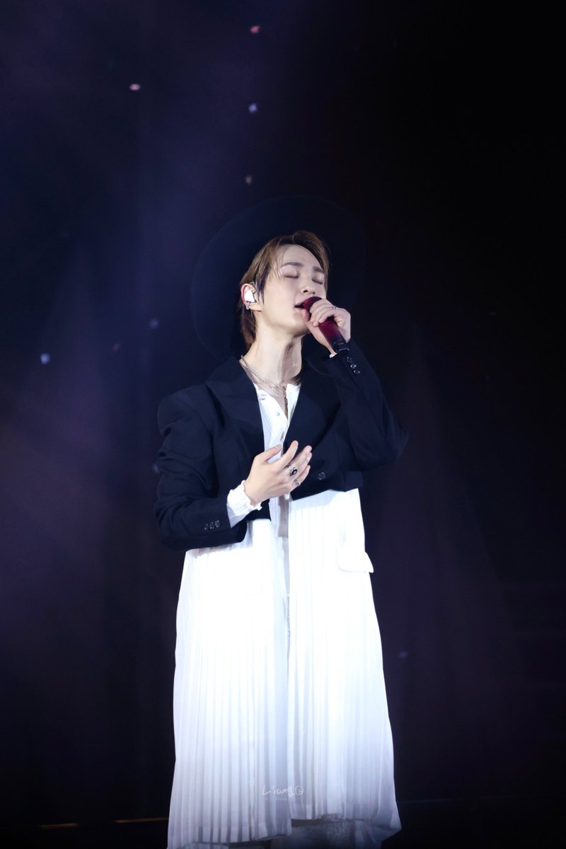𝐋𝐢𝐚𝐧𝐠 🐰⋆ ༘ ꕤ tweet media