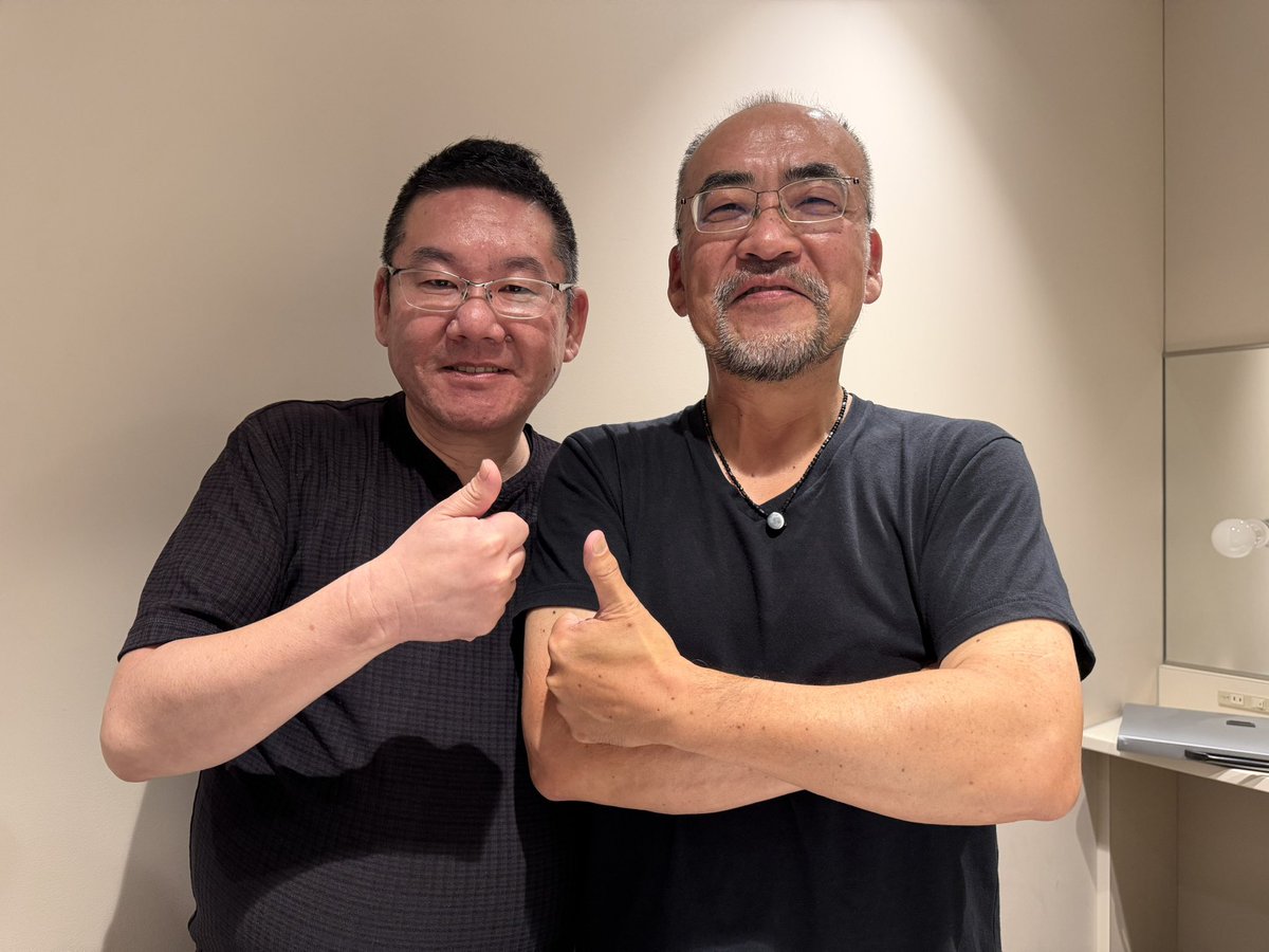 t396_ar's tweet photo. 名古屋アカデミックウインズの定期演奏会に行ってきた。

指揮 吉田行地、コンマス 橋本眞介という事で、お世話になりまくっているお二人のコンサート、こりゃ行かなきゃダメだろうと・・・😛

プログラムはマニアック過ぎて・・・伊藤康英３連チャンはなかなかないわな👍

シェフ、お疲れでした🍻 https://t.co/Iu4mwMXDy0