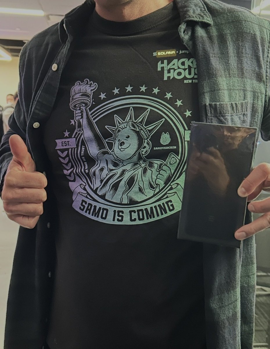 twocoffeesabeer's tweet photo. @solanaspaces SAMO shirt and @solanamobile https://t.co/NOGzO0JxGd