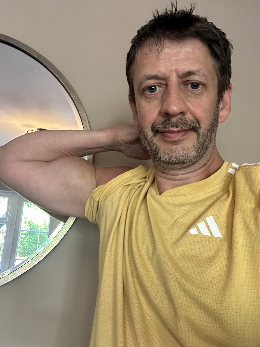 chiliandy's tweet photo. Friday gains #gaysub https://t.co/L0uZpMSCoQ