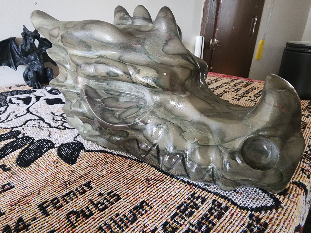 domurak's tweet photo. @VirilethDerg I sacrifice my altar centerpiece to your hoard https://t.co/0yvclhYrxT