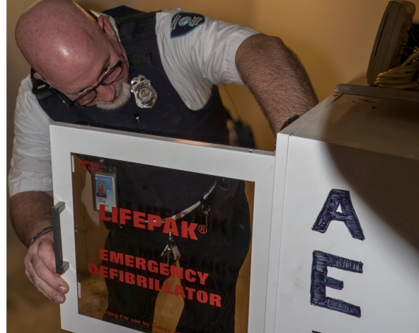 FLETC's tweet photo. Spotlight on @Smithsonian OPS! With 850+ pros, they keep visitors, staff &amp; collections safe across the globe. Proud to train with these #lawenforcement leaders protecting history for generations. #FollowFriday #FLETC #SecurityExcellence https://t.co/uVupC7e4AQ