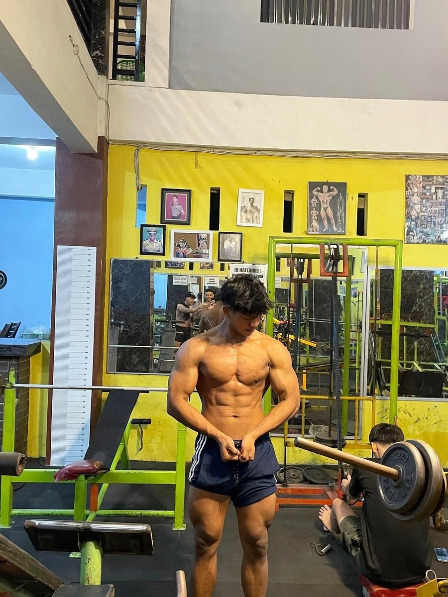 muscledailyid ⚜️ tweet media