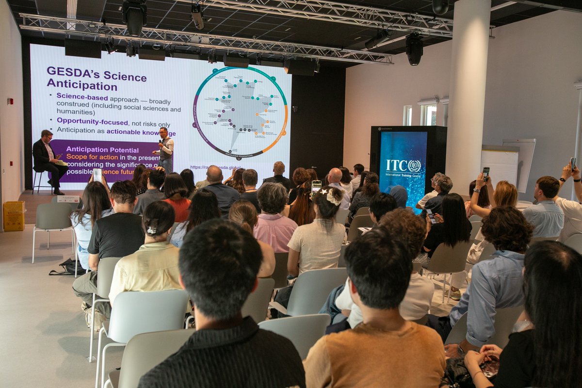 carlottaclivio's tweet photo. It's out! Infinite gratitude to @ITCILO, #FutureWeek, @GESDAglobal and @unito allowing us to envision a neurotech-enabled future of learning and training.

Discover more at: https://t.co/i534EhTEk7 https://t.co/MS7hkrZJZt