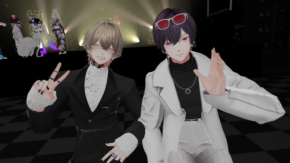 SEIROOM_VRC's tweet photo. 6/23(土)に開催された
Party Don  Don let's Go!に
"SEI×SHINE"として出演させて頂きました！

仕事の都合でギリッギリの時間に合流となってしまいましたが
主催のタムシャインさんの誕生日も兼ねたイベントだったので間に合って良かった💦

改めてタムさん誕生日おめでとう！！🎉

#PDL_VR https://t.co/bibM0YWLTo