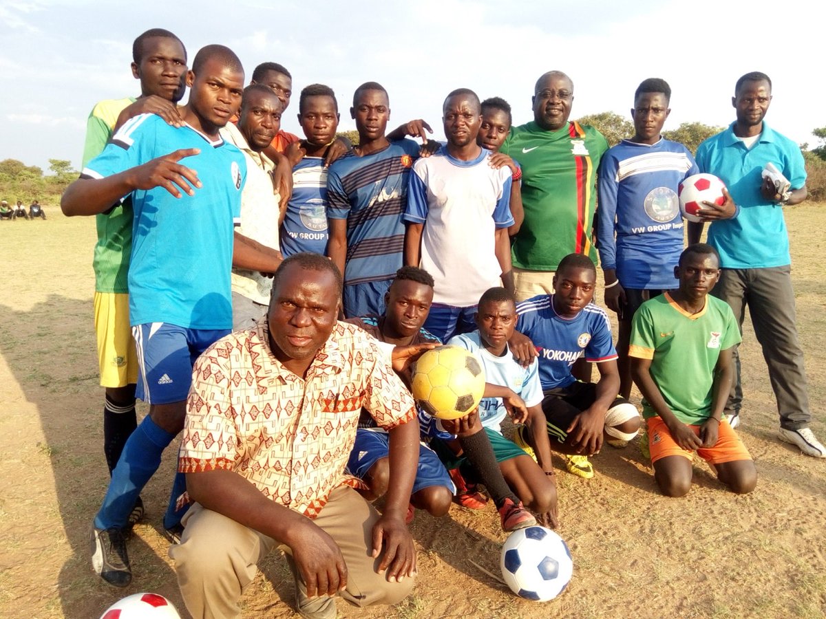 ChaliPhiri's tweet photo. Talent identification, pa ground. The next generation of #Chipolopolo https://t.co/xgmT0Nr0aO