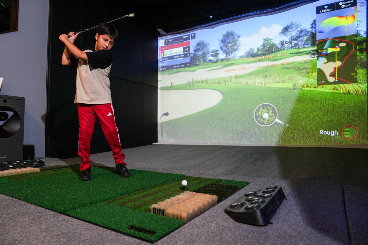 golfzongolf's tweet photo. Grand opening at ChampionZone USA in Edinburgh, Indiana! 📸📸 https://t.co/lSIipizOeq
