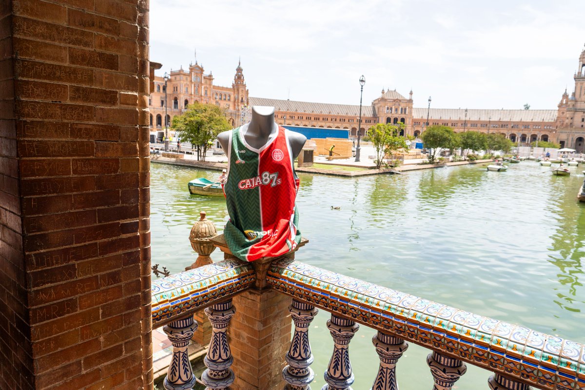 caja87basket's tweet photo. 𝐄𝐋 𝐒𝐔𝐄𝐍̃𝐎 𝐃𝐄 𝐓𝐎𝐃𝐀 𝐔𝐍𝐀 𝐂𝐈𝐔𝐃𝐀𝐃 ❤️

SEVILLA. 

Sea donde sea. Lo veas donde lo veas. Lo vivas donde lo vivas. 𝐇𝐨𝐲 𝐭𝐨𝐝𝐚 𝐮𝐧𝐚 𝐜𝐢𝐮𝐝𝐚𝐝 𝐣𝐮𝐞𝐠𝐚. 

#ElijoCreer #ItsNow https://t.co/i4G2fNnIWE