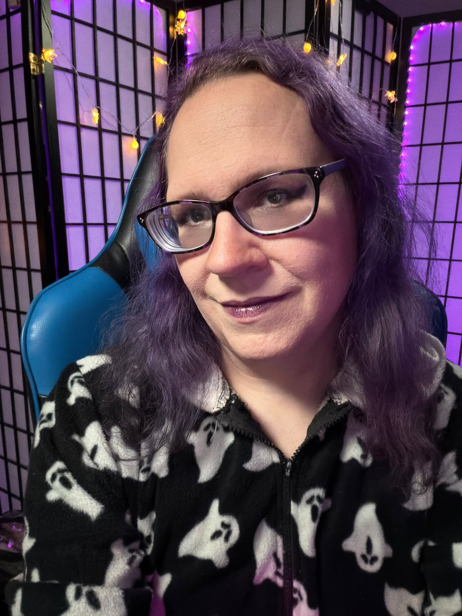 gothikkat's tweet photo. 🎂 Birthday stream time! 🖤

Come celebrate with your favorite goth gremlin. https://t.co/Fcn2aZfY4g