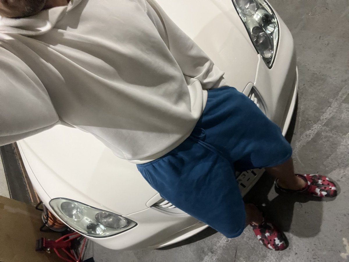 IPLvert_8118's tweet photo. 最近は海沿い流すのが楽しくて
そのためにSC乗ってるまであるなぁ🤣

気付けば並行車3台目。
オープンカーも通算3台目。

服もスニーカーも筋トレも、
結局はこの空気感に合わせてる気がする！

せっかくSC乗るなら
自分もちゃんとして乗りたいし👕 https://t.co/NQFb7vJNzH