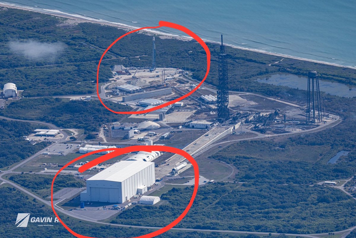 spacanpanman's tweet photo. The upper red circle is the 2nd Blue Origin launch pad SLC-36/B, which is under construction and will likely become the focus. The integration facility below seems intact. https://t.co/kx8J3gE54P