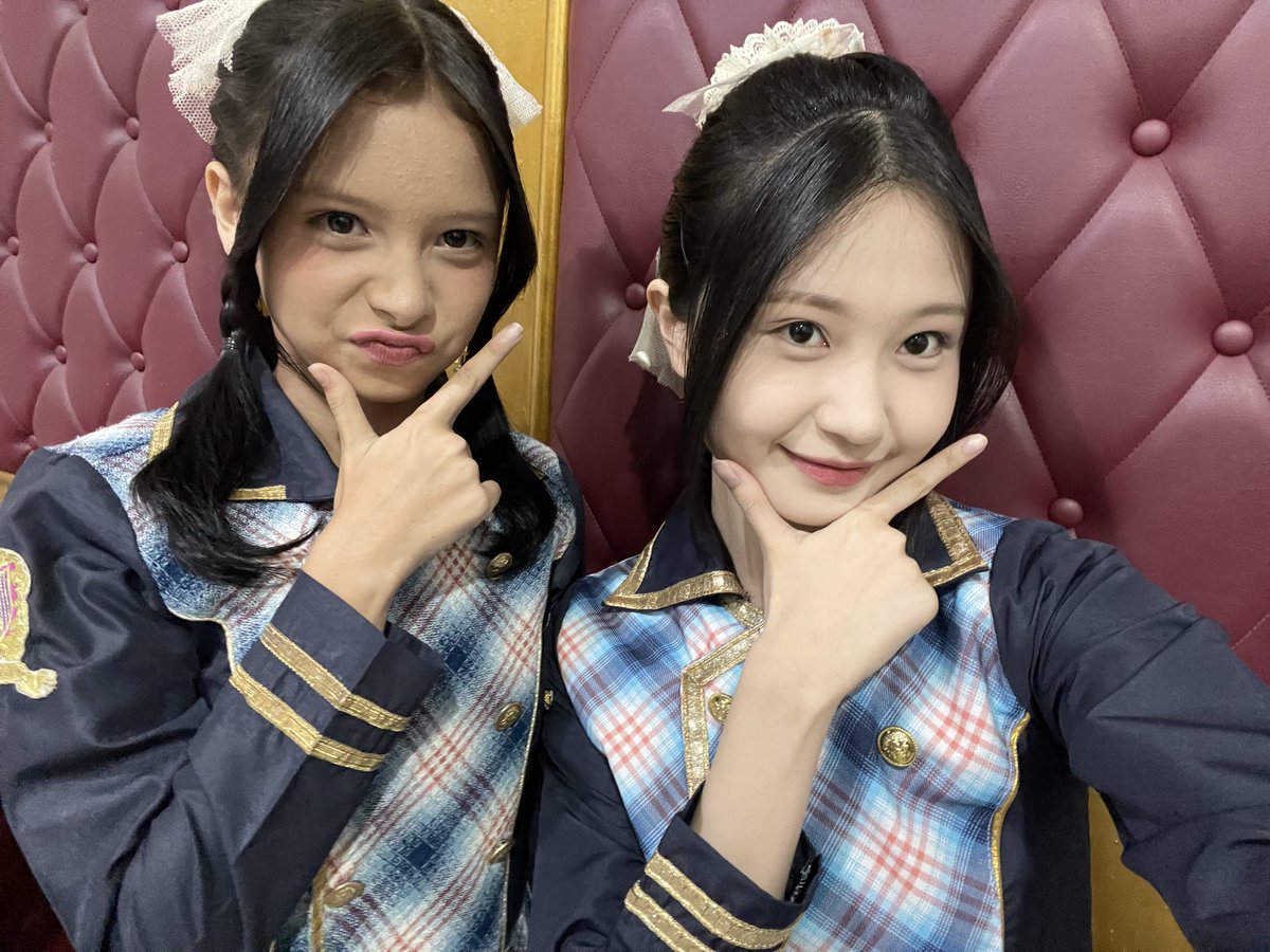 M_MikaelaJKT48's tweet photo. thankyou so much for today's pajamaaa!!seruu bgt hari inii 💗✨ https://t.co/kTMgxEnzjI