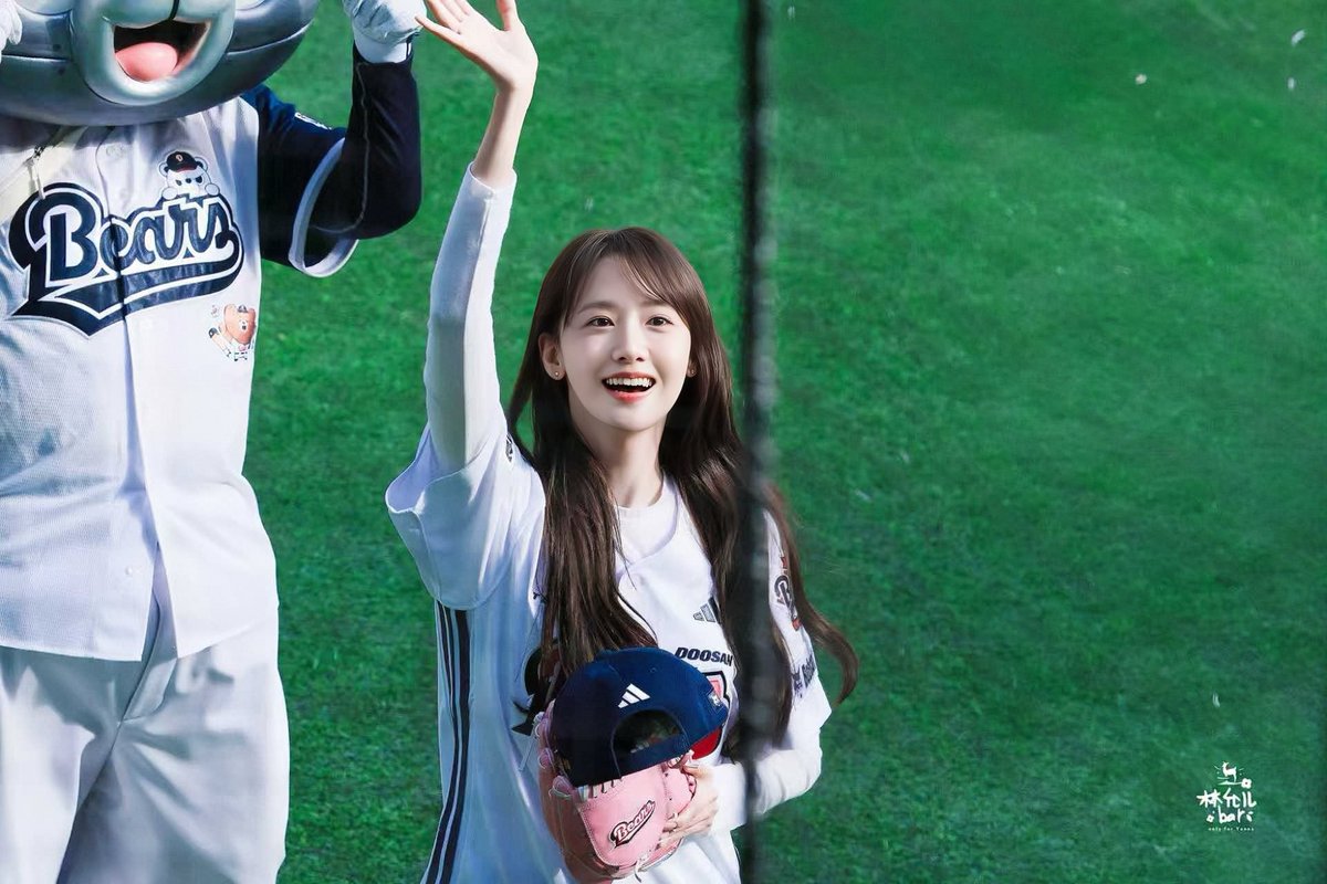 limyoonabar's tweet photo. ♡·［5월30일 하루 내 검색어］⁺♡

1위 : 임윤아 생일축하해!! ⊹
2위 : #위시투윤아 
3위 : #WishToYoonA

#윤아 #YOONA #임윤아 #LIMYOONA https://t.co/ehxCQATWWX