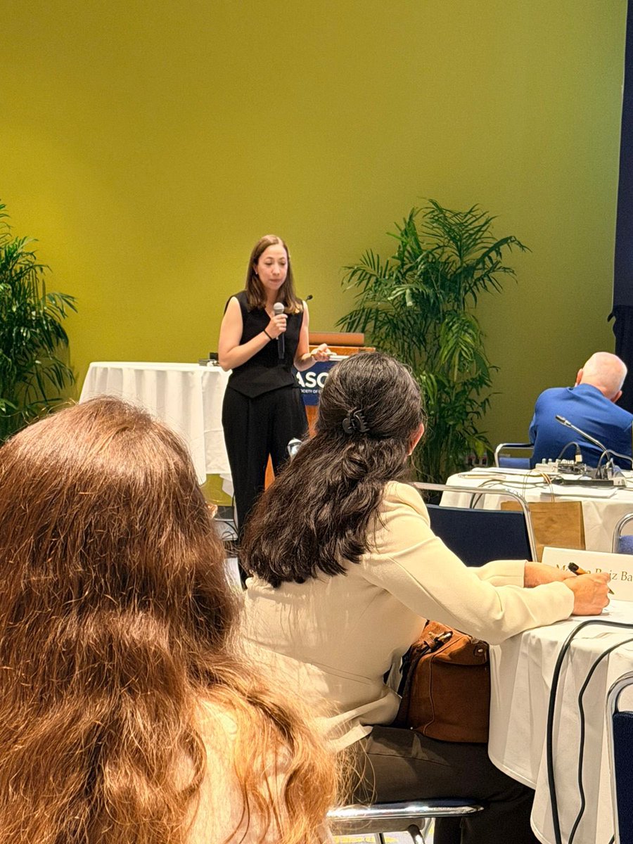 BourlonMaite's tweet photo. *IDEA AWARD* One of the most fabolous @ASCO @ConquerCancerFd awards for LMIC trainees or early career oncologists! 

—> congrats to recipiente @PaolaVS94 
—> take advantage of this wonderful program https://t.co/vDf6qQ8Sz1