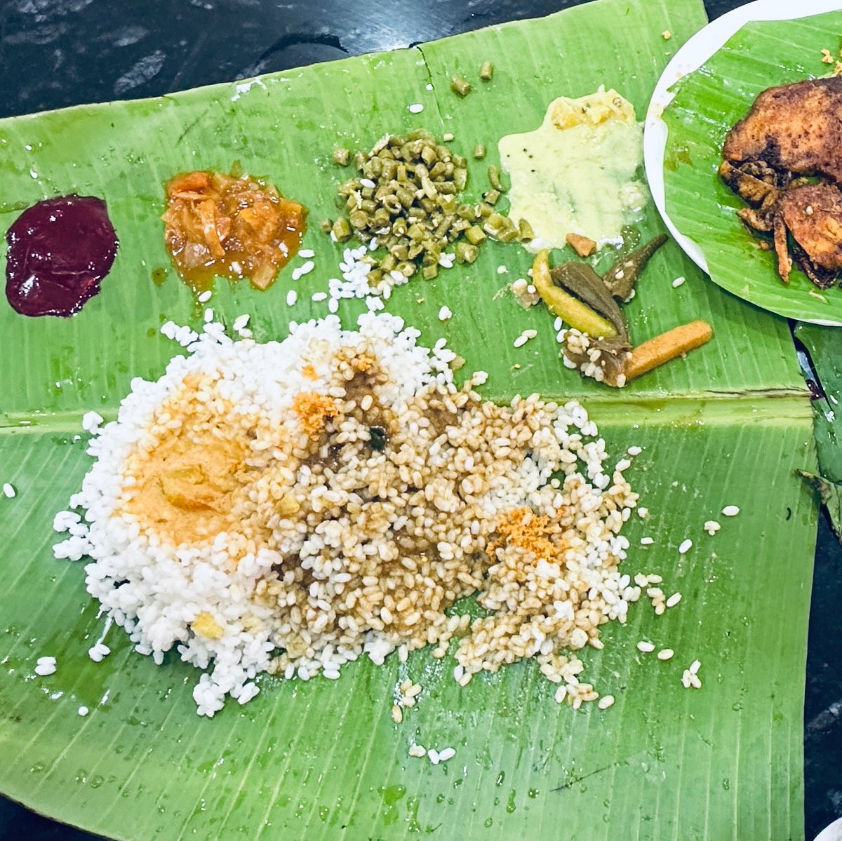 rakeeeeb's tweet photo. The little joys of being home. https://t.co/JC4xrCidIa