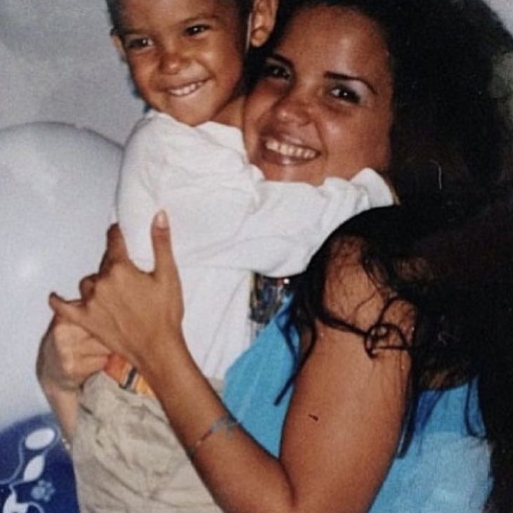 rudbergomar's tweet photo. Wilnur, Omar Rudberg’s mom about his new song “A World Like This”♥️

“Beloved son,

I don’t know if there are enough words to explain what this song means to me.
From the very first day you started writing it, I felt something special… as if I were watching a part of your soul transform into music, into a story, into truth.

Listening to this song is like listening to your life being told with courage, sensitivity, and beauty. It feels like walking through your journey through your eyes, your emotions, everything you have lived through, and the unique way you choose to share it with the world.

I want you to know how deeply proud I am of you. Not only because of your immense talent, but because of the incredibly authentic, sensitive, and magical human being you are. I admire your ability to create beauty from your experiences, to turn life into art, and to touch hearts with your essence.

Thank you for creating so much magic around you.
Thank you for daring to share your story, your sensitivity, your truth, and your light in such a beautiful composition. From day one, this song felt enchanting to me, but watching it grow alongside you and hearing everything it carries within has made it even more special to me.

There is something truly powerful about watching you create. Because when you make music, you don’t just compose songs… you leave little pieces of your soul in the world. And as your mother, there is no greater gift than seeing you bloom, express yourself, and become more and more the person you were meant to be.

I will always feel immensely proud of you, of your art, and of everything you are.
You are my life.

I love you deeply.”