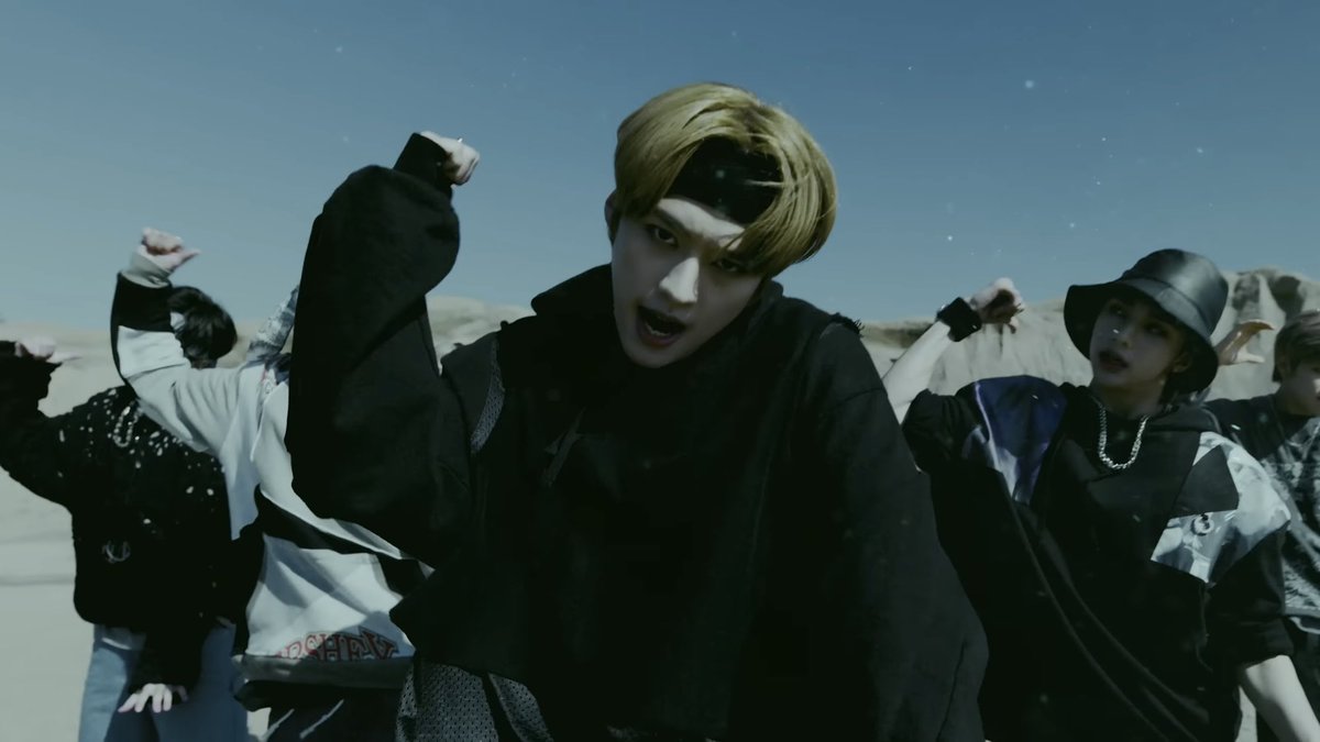 LeeKnowJapan_'s tweet photo. 📢| Youtube | Easy MV

『Easy』のMVが1億ビュー目前です👀
あとわずか6,000ビューほど🔥
ぜひ、5月目標のチッケムとともにお楽しみください🐰❣️

📊: 99,993,988
🎯Goal: 100,000,000

리노 LeeKnow 李旻浩
StrayKids スキズ https://t.co/D7utVpsvmr