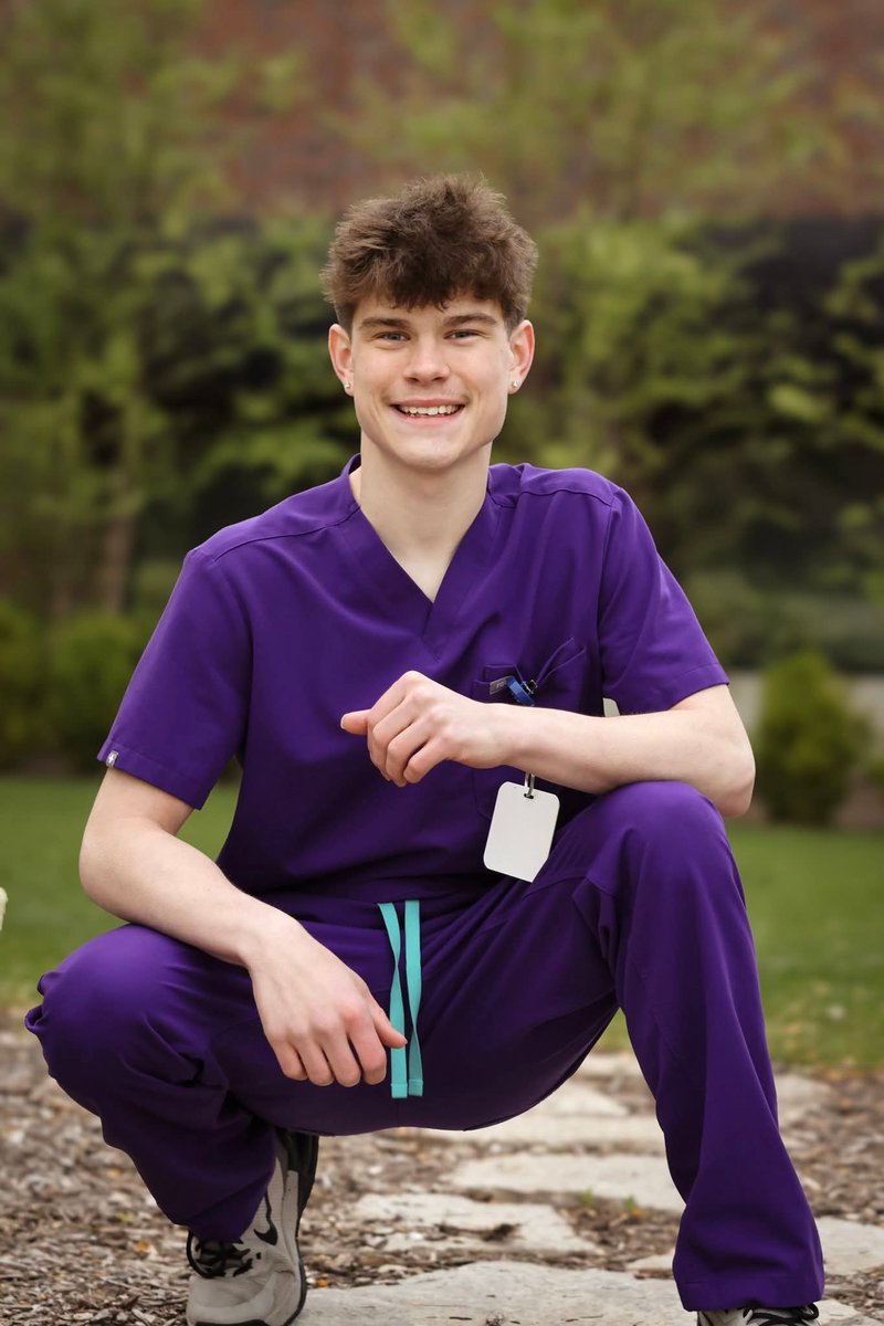 nation920's tweet photo. @WesleyUhler @WilliamsonNFL @maxstarks78 getting everything ready to celebrate my oldest Already a CNA for 6 month  and now finishing Highschool couldn't be more proud. Any memorable food at grad parties growing up? Times a thief cherish every moment I'm not crying your crying 😂 https://t.co/KlasfJti7P