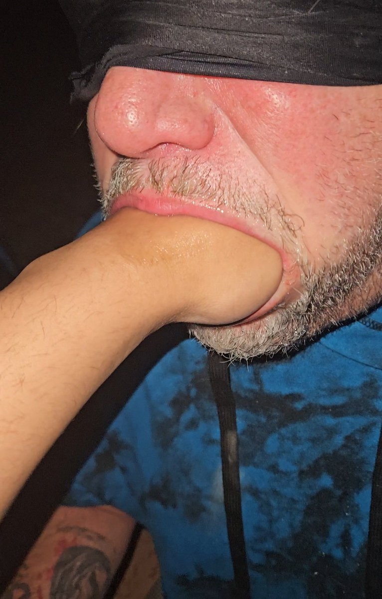 TFGentleman's tweet photo. Some rude pig fumbled several conversations, but wanted to deepthroat my hands. Since im so kind, I let him. Almost got the entire fist in, nearly completely wrist deep.

Previews will be posted eventually.
#throatfisting #mouthfisting #handgagging #deephands #deepthroat #gagging https://t.co/diC73dnMbO