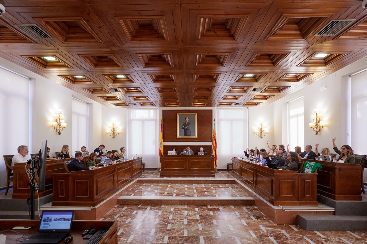 aj_gandia's tweet photo. 🔹 El gobierno de Gandia muestra su apoyo a la huelga del profesorado y a las reivindicaciones de la comunidad educativa.

ℹ️ https://t.co/Zs1JBNVvIe

📷  Natxo Francés https://t.co/ZWzB8KqovQ