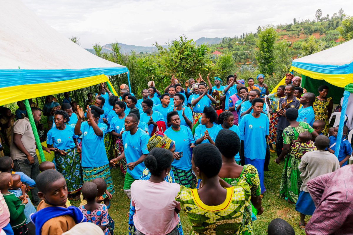 WateraidRwanda's tweet photo. A #PeriodFriendlyWorld requires everyone’s participation. Thank you to the Nyamagabe community for warmly hosting us and for sharing inspiring testimonies on the important role of men and boys in supporting menstrual health, challenging stigma, and fostering a more inclusive environment for girls and women. 🌸Together, we can ensure that menstruation is never a barrier to education, dignity, health, or opportunity.

#MenstrualHygieneDay
#PeriodFriendlyWorld