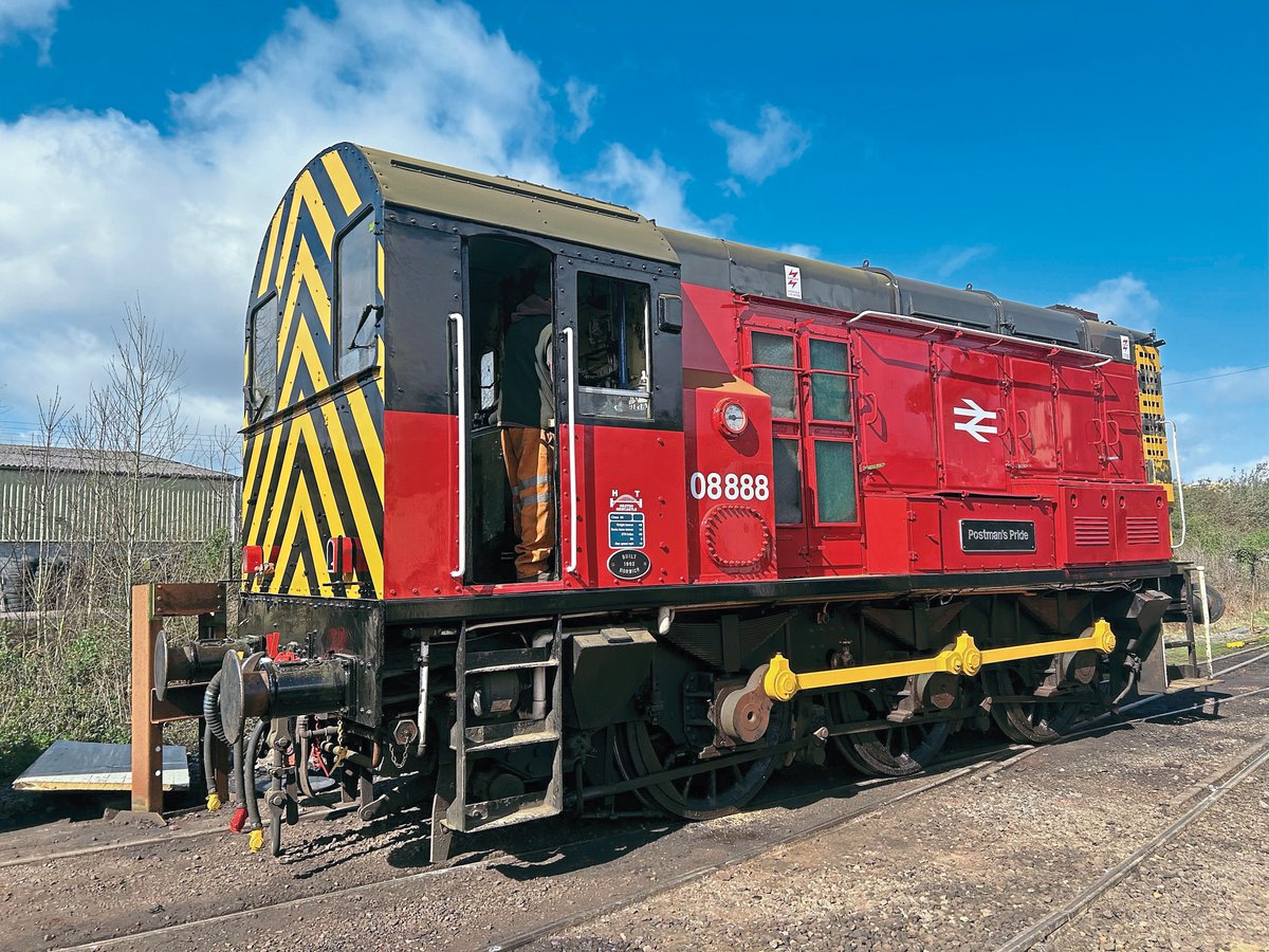 TheRailHub's tweet photo. No. 08888 has returned to Parcels red and regained its Postman’s Pride nameplates at Lydney — while other heritage shunter moves include a Somerset and Dorset Railway loan and a Class 07 acquisition for the Severn Valley Railway.

Read the full update at https://t.co/ByWeSdSiln https://t.co/RebYGRps8S