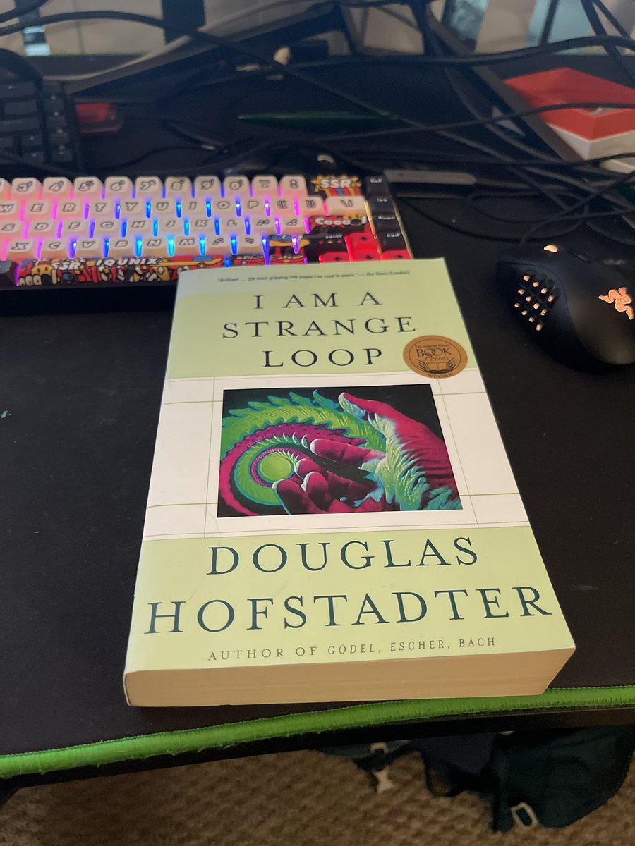 ilikethetech's tweet photo. @soulblocks “I am a strange loop” 

A book about a self that’s nothing but a strange loop, written by a self who is one, so that you , a strange loop reading about strange loops, can finally recognize the loop reading this sentence as you https://t.co/iTgHVQTNS9