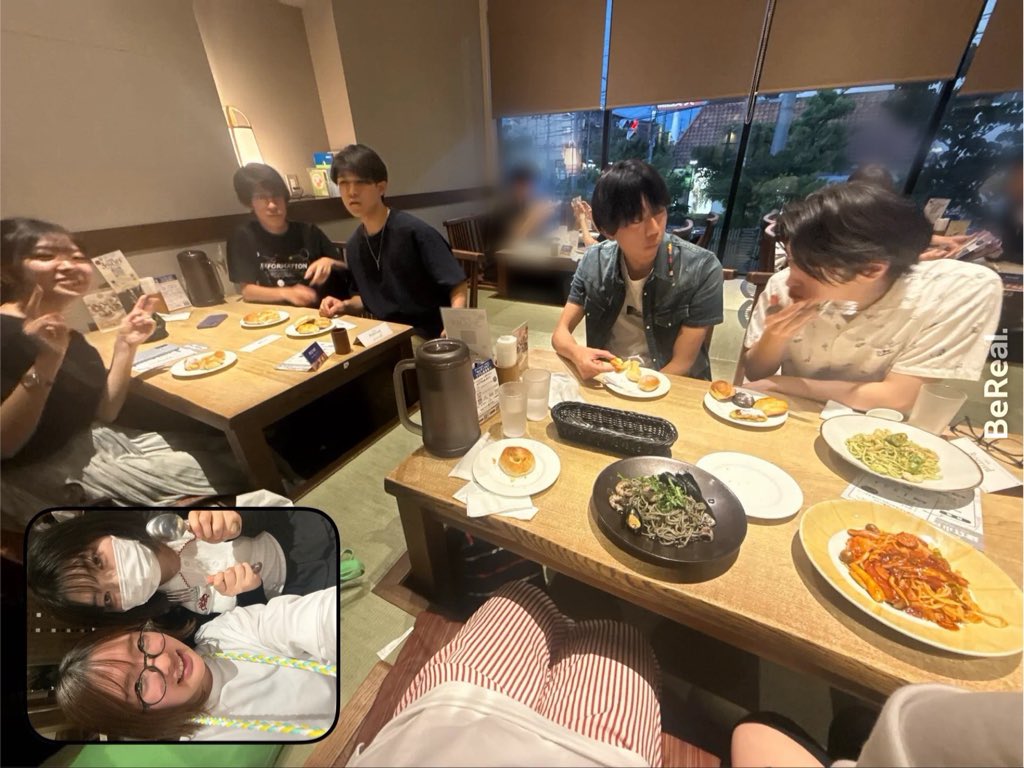 Dokagui304's tweet photo. 【活動報告】
本日の活動は念願の鎌倉パスタで行いました🍝🤩

パスタはもちろん、食べ放題のパンのクオリティも最高で、40個食べたと自称する部員も出現する始末。

そして…新たに@kibi_millet の入部が確定しました💪部員も増えてきて活気がでてきましたね❤️

今後も応援よろしくお願いします😁 https://t.co/PHtHTHaOjJ