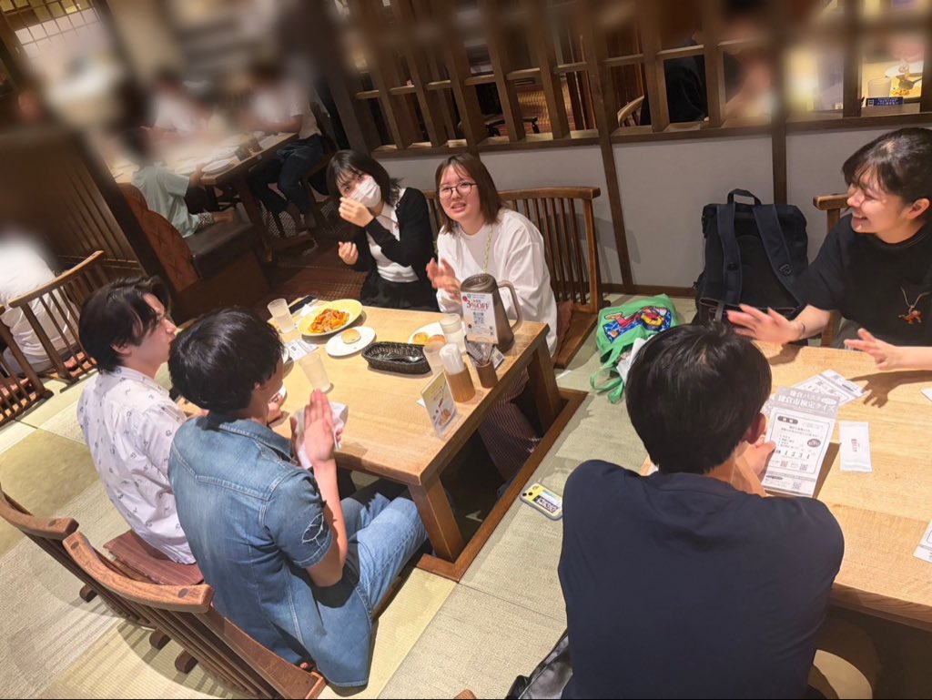 Dokagui304's tweet photo. 【活動報告】
本日の活動は念願の鎌倉パスタで行いました🍝🤩

パスタはもちろん、食べ放題のパンのクオリティも最高で、40個食べたと自称する部員も出現する始末。

そして…新たに@kibi_millet の入部が確定しました💪部員も増えてきて活気がでてきましたね❤️

今後も応援よろしくお願いします😁 https://t.co/PHtHTHaOjJ