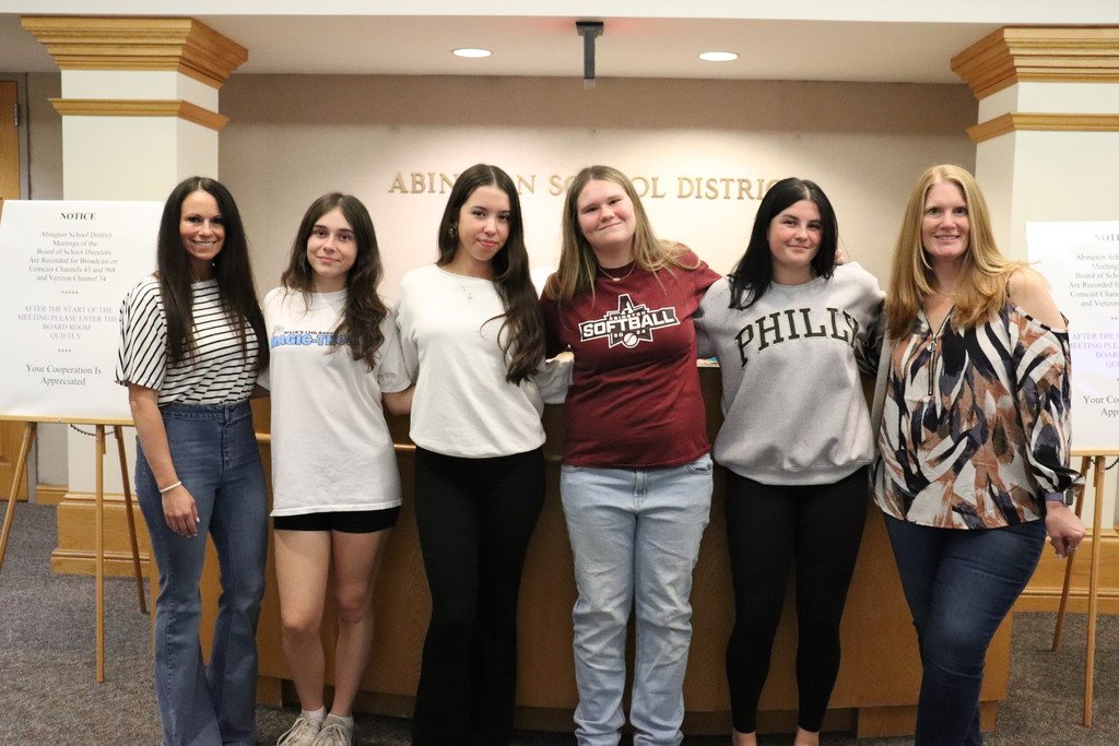 AbingtonSenior's tweet photo. Congratulations to our @abingtonsrhigh spring sports teams and individual athletes who were honored at Tuesday's meeting of the Board of School Directors. #ASDProud #ASDAthletics https://t.co/ptjSO9fpuA