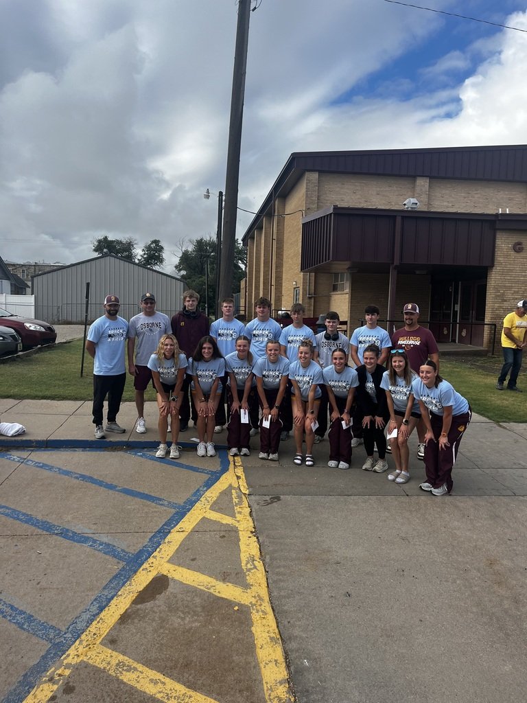 392Usd's tweet photo. And they're off!  Good luck, Bulldog Track &amp; Field!
Live Results:  https://t.co/JzZsw2VMk7
Watch Live (pay to watch): https://t.co/CDLdbtQvXF https://t.co/yeR23NOeyr