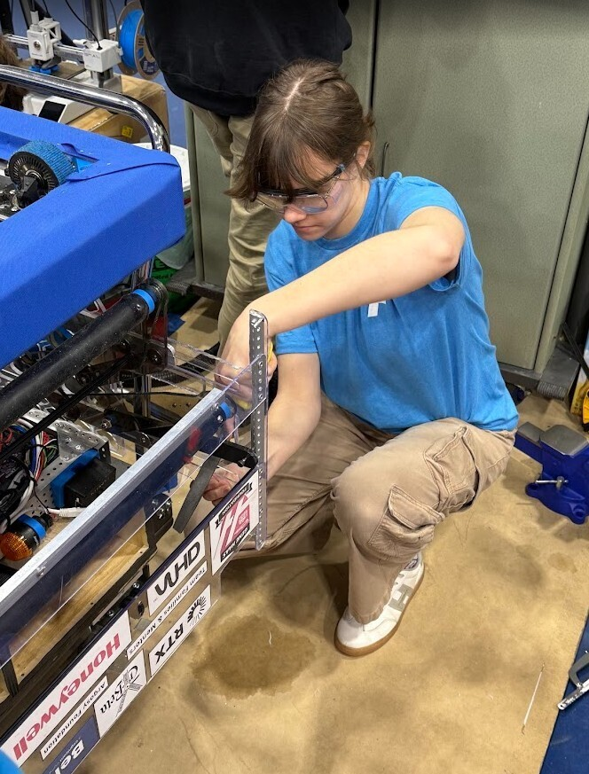 RPS205's tweet photo. Congratulations to FLYT 2290 on qualifying for the Illinois State Championship! Four Auburn High School students helped lead the team through a season of growth, innovation, &amp; resilience in FIRST Robotics competition. Read more on the 205 VIBE: https://t.co/3ApAi2l7QZ https://t.co/5aDgUJ2mFy