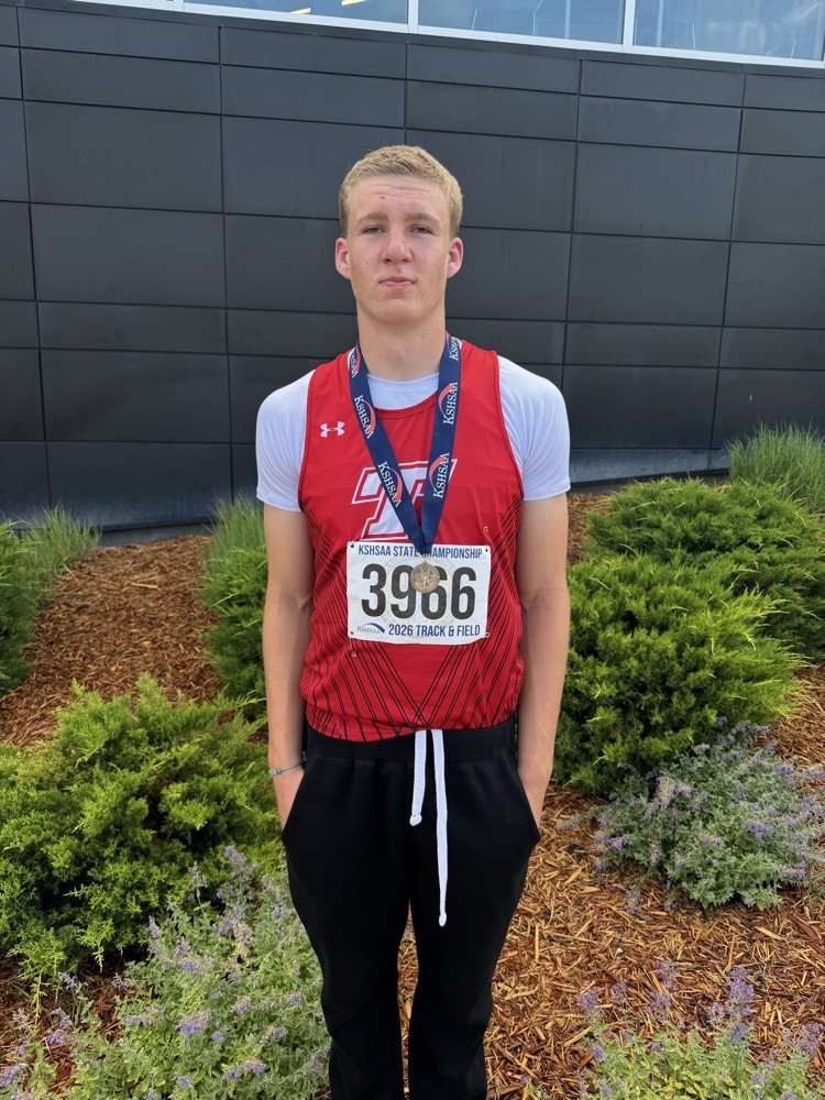 TongieHigh's tweet photo. 🔴🟡 FRESHMAN STATE MEDALIST 🟡🔴

Congratulations to Freshman Roman Holthaus on an outstanding opening performance  at the Kansas 4A State Track &amp; Field Meet in Wichita! Roman earned a 4th place finish in the High Jump!

#ChieftainPride #StateTrack #4AStateTrack https://t.co/RUsaMAqyEB