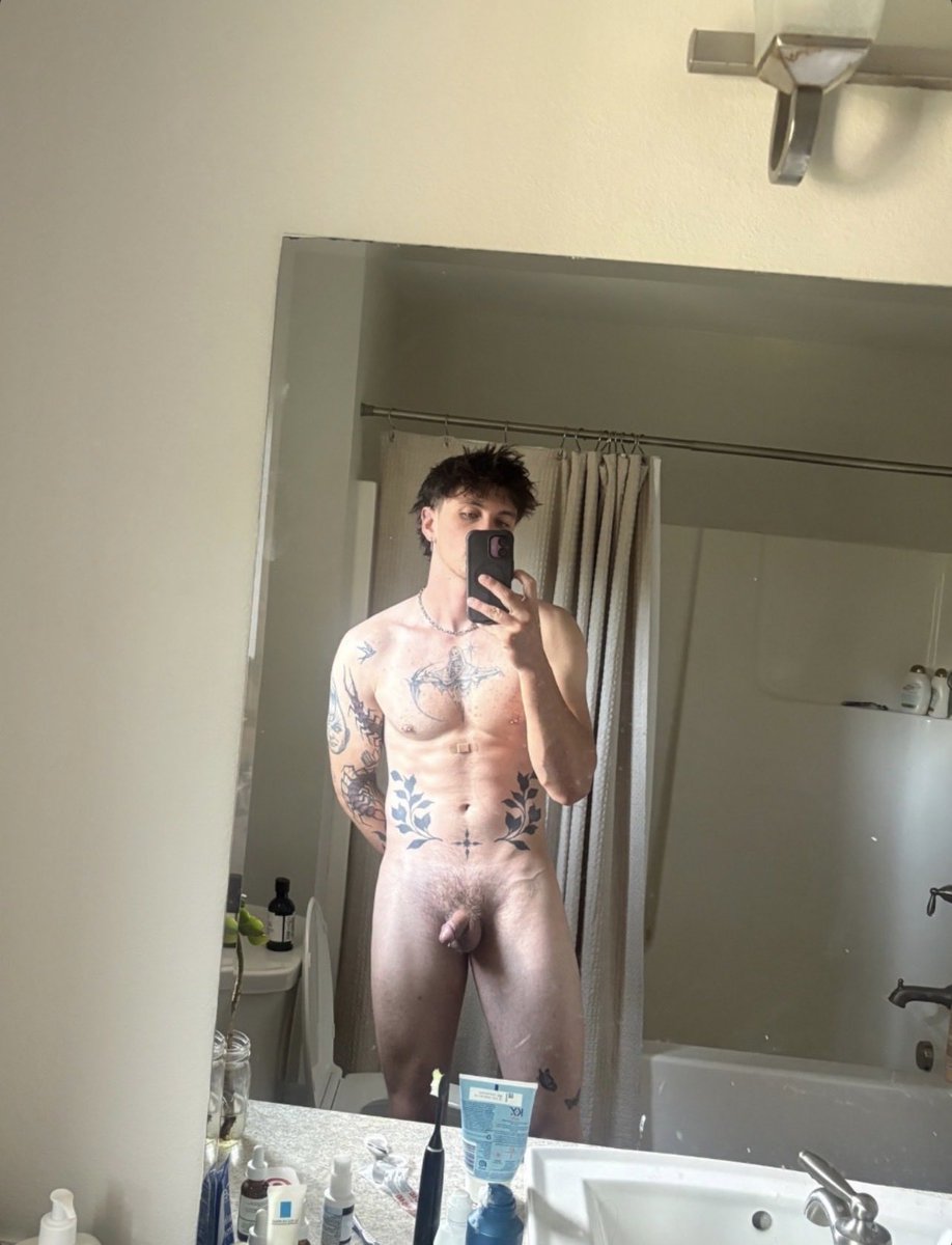 Fakeblondescar1's tweet photo. Mostly Loch leaked photos [NSFW]
#mostlyloch #loch https://t.co/GXX8if9O0A