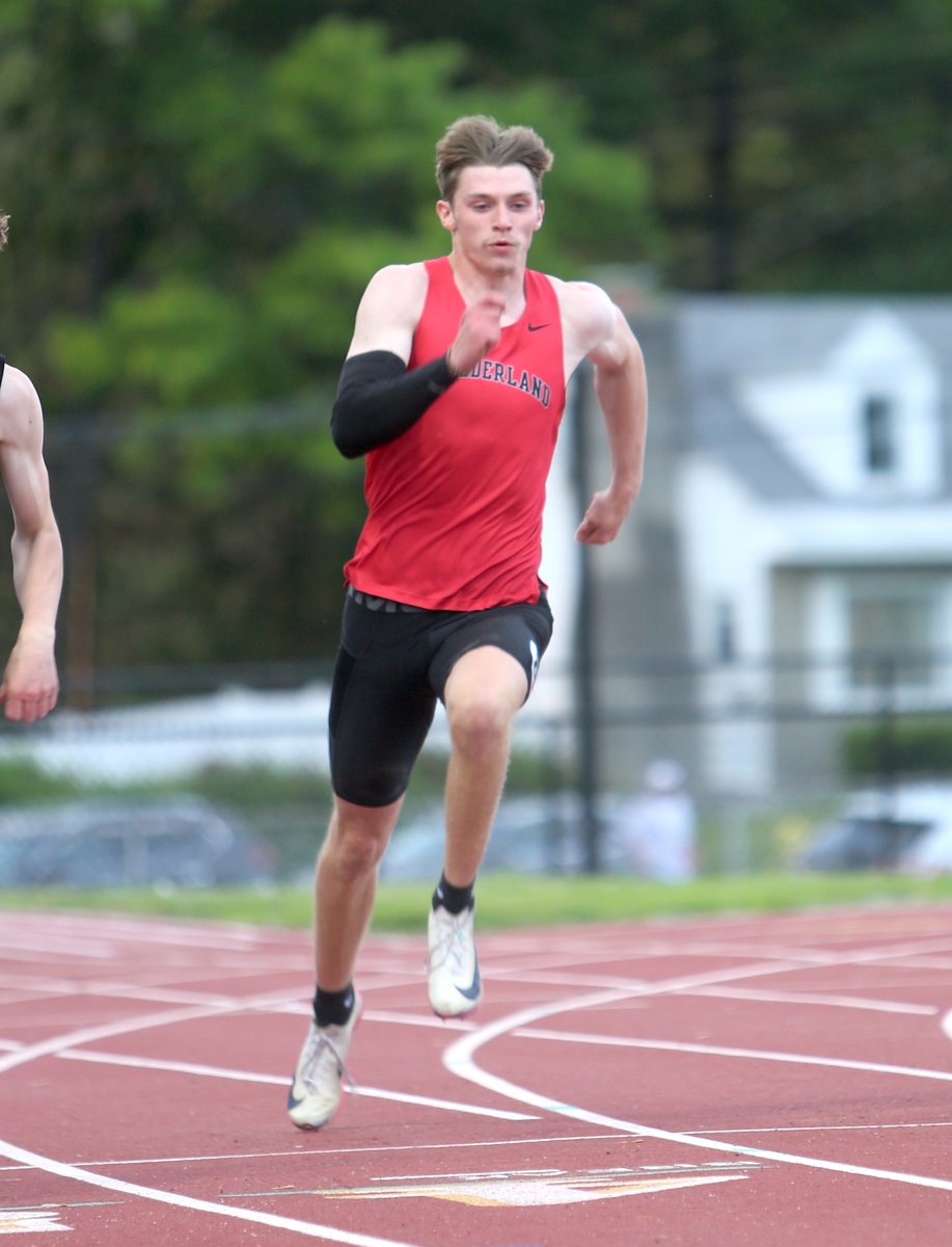 Mike_Photograph's tweet photo. Dutch and Eagles battle on Wednesday, May 27, at Colonie High School in the Section 2, Class 1 sectionals. Dutch girls take their 4th straight sectional title. @GoDutchAthletix @GLandTrack @GuildBoysRun @BCSDAthletics @CoachRickert_BC https://t.co/HbaS50wIBx