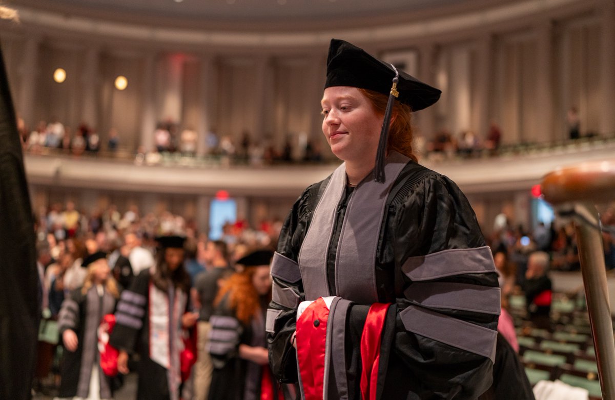 cornellvet's tweet photo. Congratulations to the Cornell Veterinary DVM Class of 2026! 

Welcome to the alumni family, Dr.s! ❤️🐻

Read more: https://t.co/yKTZjDVrQG

#Classof2026 #HoodingCeremony #VeterinaryMedicine 

📸: Carol Jennings https://t.co/hPO6I4ae7g