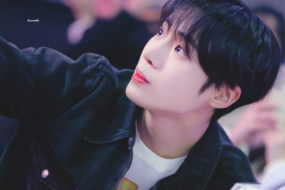 cwcw65's tweet photo. 251231 #추영우 https://t.co/f02wanYQyx