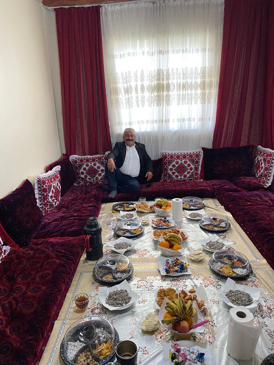 Gürsel tweet media