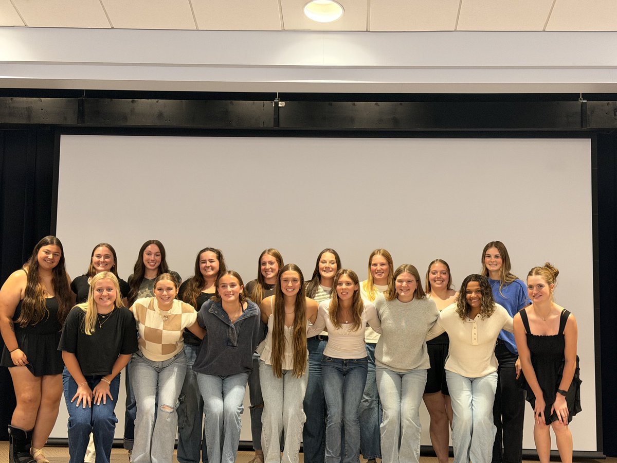 ESCCSoftball's tweet photo. Celebrated Team 9 this week and all they accomplished together this season!

Congrats to the following award winners!
⭐️Offensive POY: Kenzie Byrne
⭐️Defensive POY: Izzy Holp
⭐️Pitcher of the Year: Marissa Pine
⭐️Charger Award: Jenna Dirksen
⭐️Rookie of the Year: Taylor Bauer https://t.co/PQ7H0AOn7a