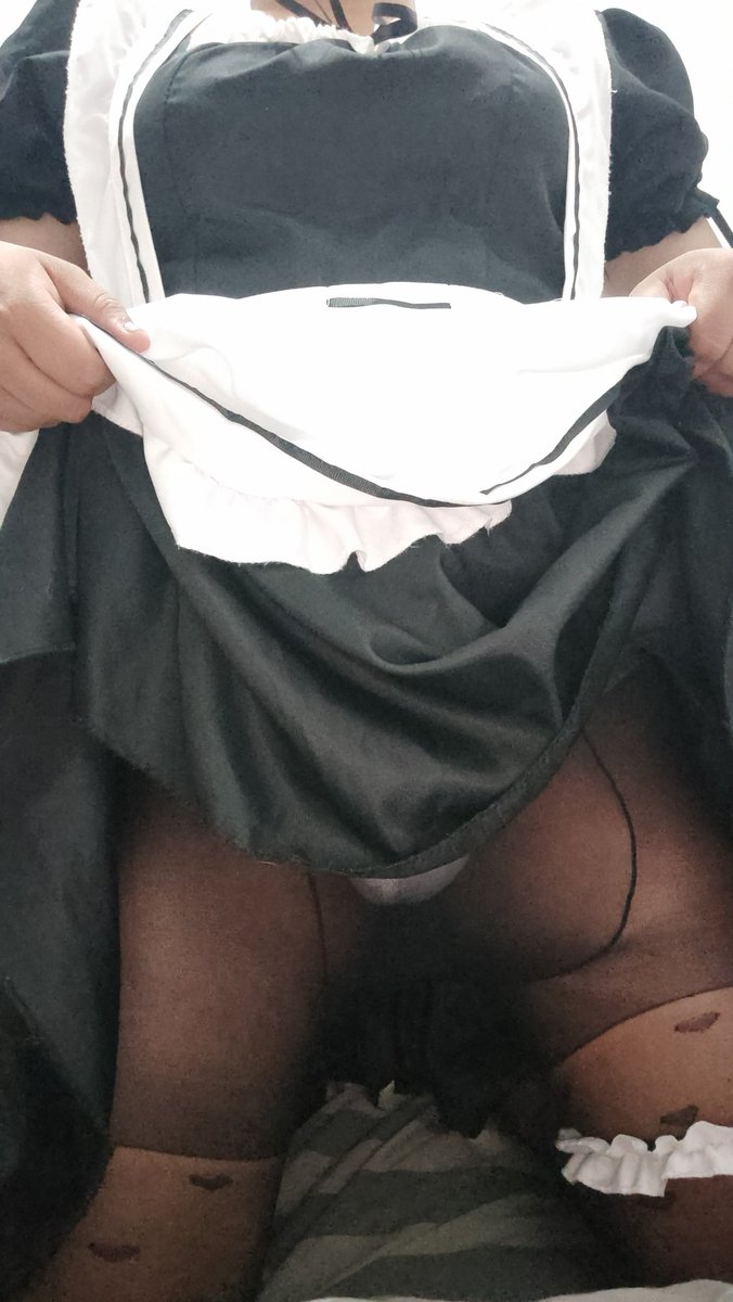 NatjouM's tweet photo. Buenos días, amo, cómo amaneciste? uwu~ ✨🩵

#cosplay #maid #femboy https://t.co/PF9iUe0iQJ