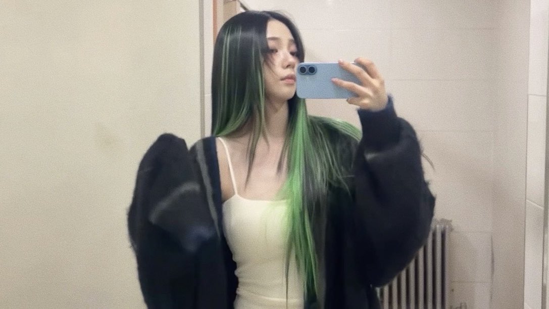 baekssuel_bluu's tweet photo. 첫레몬💚 https://t.co/WesWQD5RG5