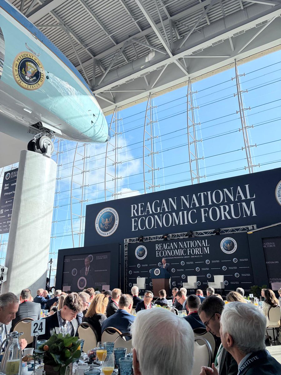 EUAmbUS's tweet photo. At the 2026 @ReaganInstitute Economic Forum to discuss opportunities for growth and innovation.
Competitiveness, trade, energy, and economic security are all central to the choices shaping our economies on both sides of the Atlantic. https://t.co/w9Wk7eeQDX