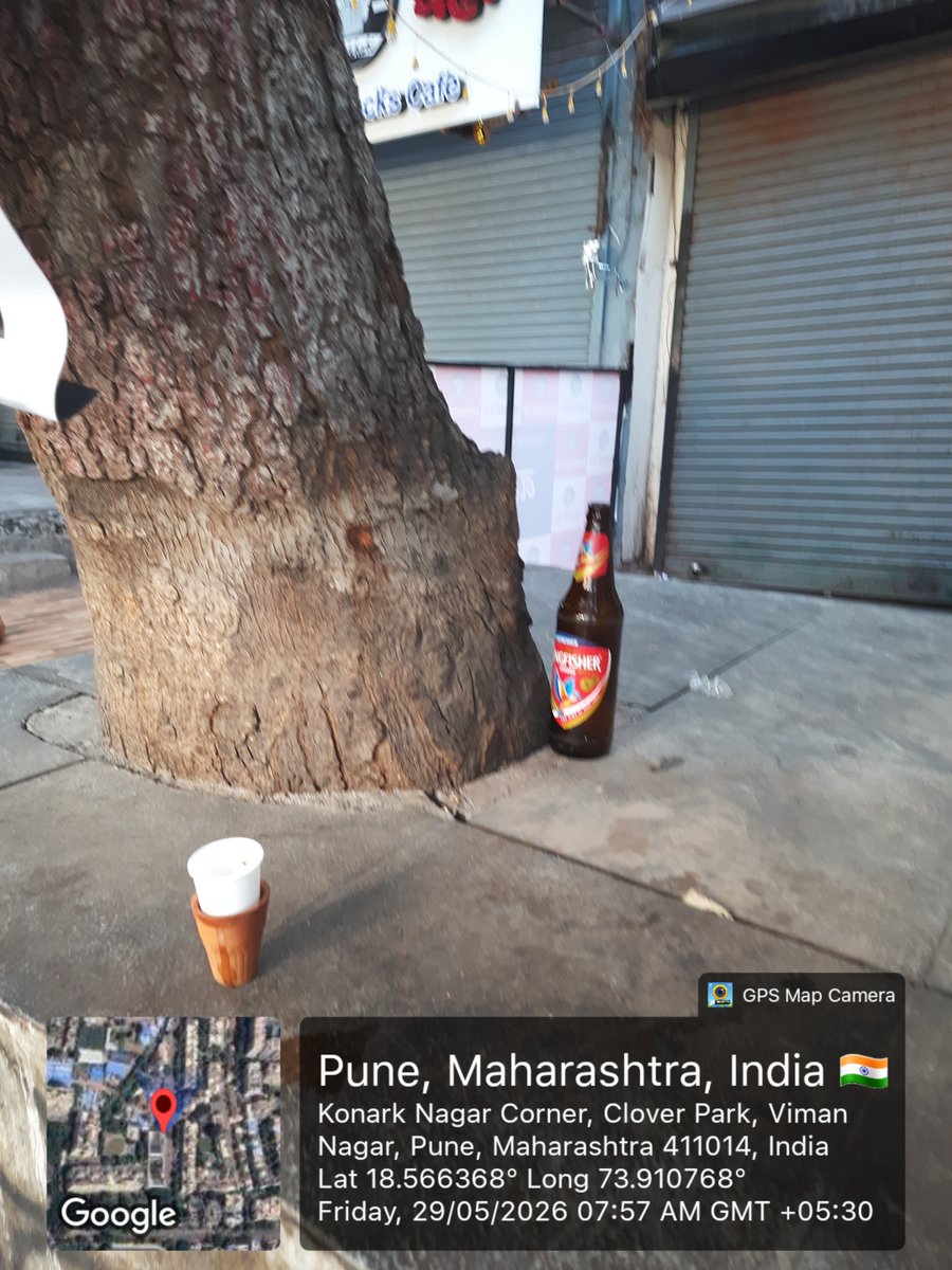 RajaSubramani22's tweet photo. @CPPuneCity @PuneCityPolice #Opendrinking continues in this part of town. Please take note and put a stop to it. https://t.co/3EpyiLmQdE