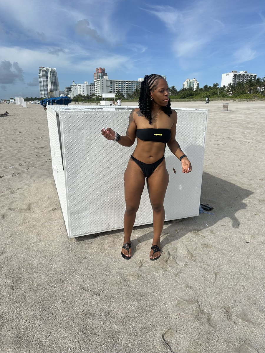 jaaylenoo's tweet photo. i love miami 🙈 #0529 ♊️ https://t.co/9jDXvwfiJz