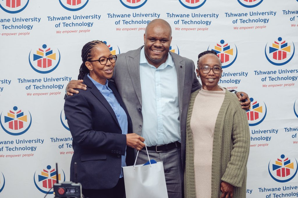 Magubane's tweet photo. Grateful to facilitate a powerful discussion at @Official_TUT on innovation, IP, sport and media. Thank you to the organisers, panelists and audience for rich insights. Innovation grows when curiosity and collaboration meet.

#FromGood2Great #FromTUTToTheWorld #WorldIPDay https://t.co/3yXEc6msCv