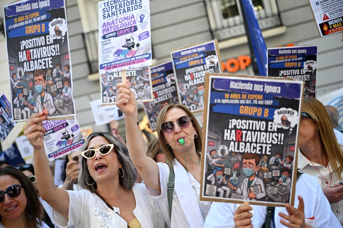 Podemos tweet media