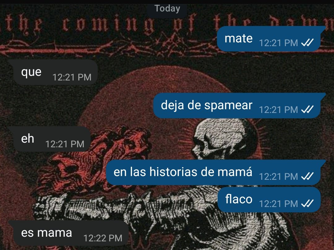 historiayarroz's tweet photo. la historia dió un giro inesperado, mi mamá se hace pasar por mi hermano para cambiar figuritas estoy tentadisima https://t.co/TpDft4u3RG