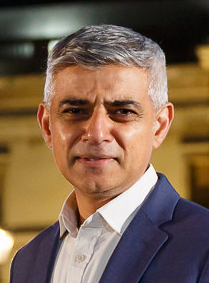 Snooker_Chat's tweet photo. Mayor of London Sadiq Khan is "open to any discussions" for the capital to host the World Championship. 

The Worlds will be held at a temporary venue in a few years when the Crucible undergoes a huge £45m revamp.

No location has yet been decided by WST chiefs. #snooker https://t.co/3tqSn1M44i